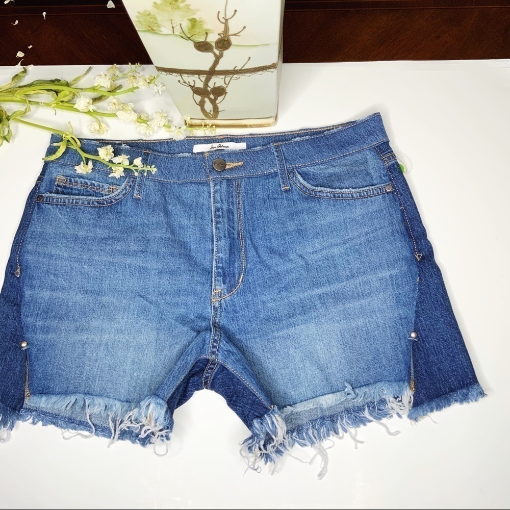 𝅺sam EDELMAN The Bootie High Rise Short. Size 6 - Picture 6 of 9